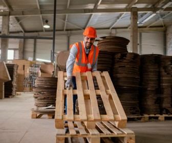 Opakowania drewniane w logistyce